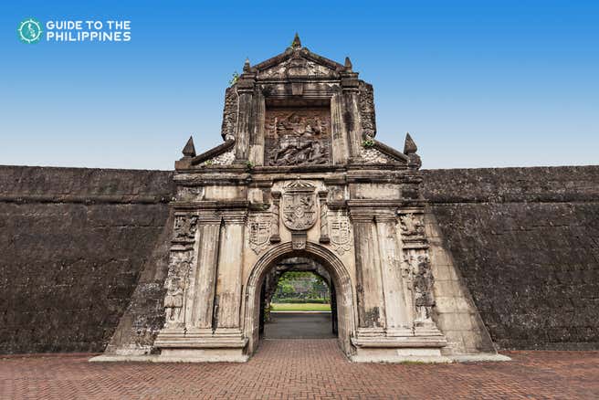  Intramuros